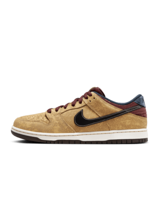 Nike SB Dunk Low Pro Skate Shoes. Nike.com